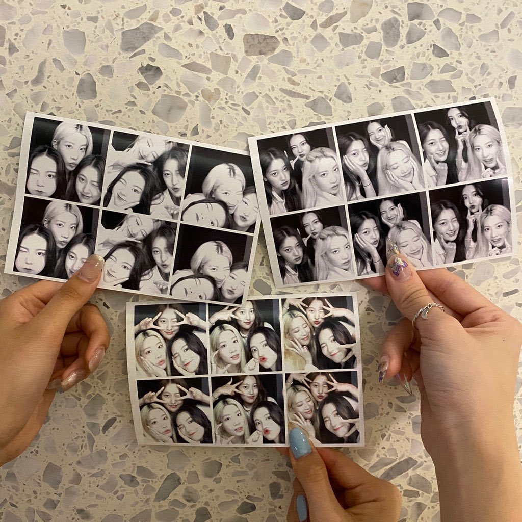 LOONATurkey's tweet photo. 200921 | ÇEVİRİ

Kim Lip, Jinsoul ve Choerry'nin Odd Eye Circle'ın 3. yıldönümü için yazdığı mektuplar!💖

#3YearsWithOEC https://t.co/kApP31emMR