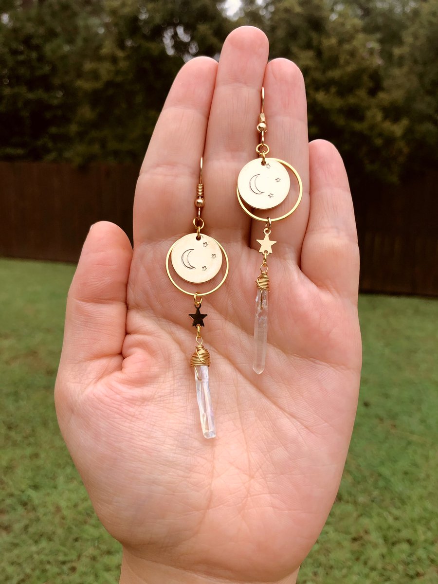 I have a few collaborations coming with some amazing artists!! Here’s a sneek peak of my collab with <a href="/Themysticmeadow/">Logan</a> ✨✨✨

We will have gold, silver and bronze pairs available!! All will be made with nickel free hooks 💖