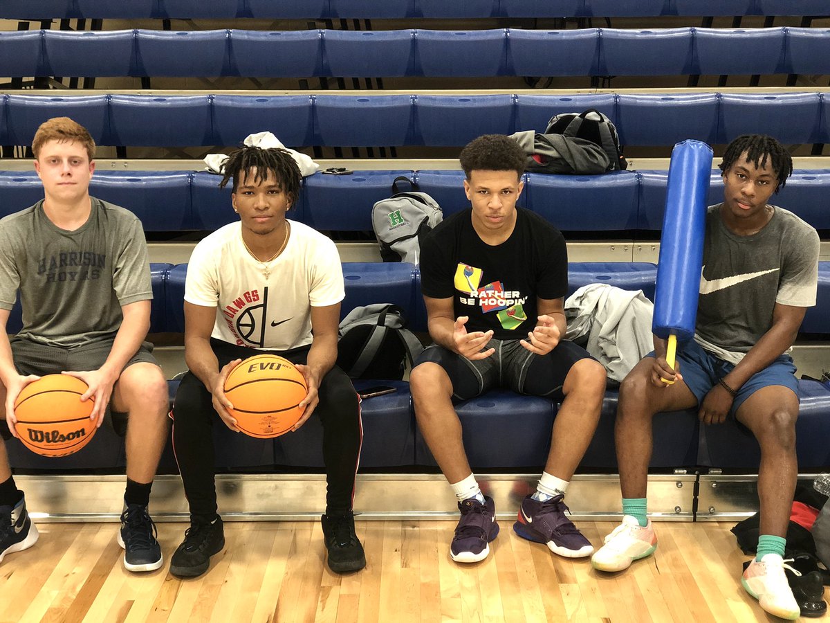 hoyabball's tweet photo. #BreakfastClub https://t.co/dKHSZYI4eK