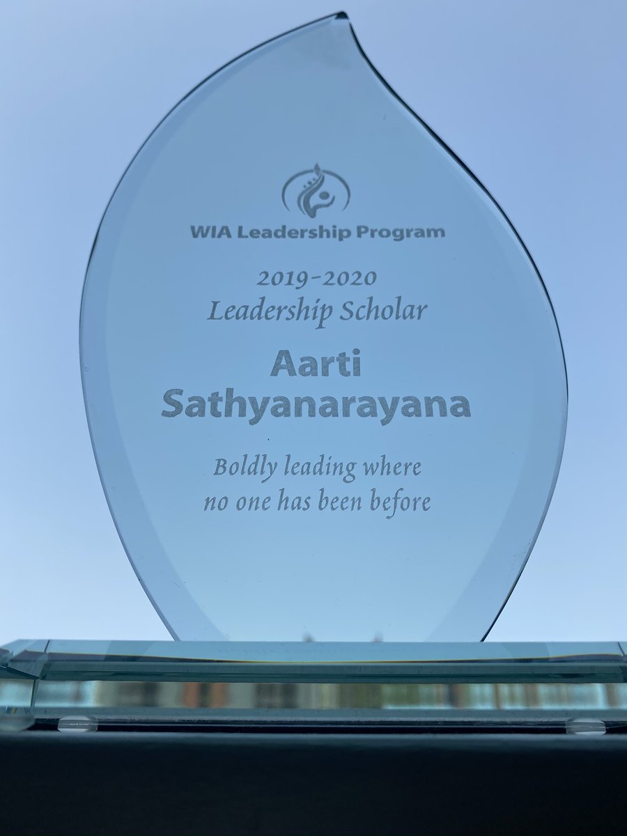 A beautiful reminder of the #womeninAMIA leadership program this year. The last 10 months have been such an inspirational &amp; educational journey and I’m so impressed by all the other scholars! #WIAlead #WomenInSTEM #AMIA