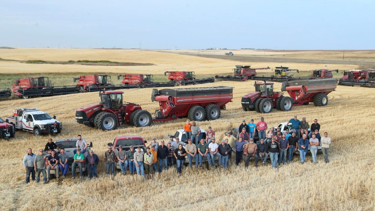 AMAZING: After a farmer suffered a heart attack in his field, about 60 of his neighbors stepped up and brought their own machinery over to harvest his crops for him. "You help your neighbor out when they need it, and don’t expect anything in return." bit.ly/32PfFda