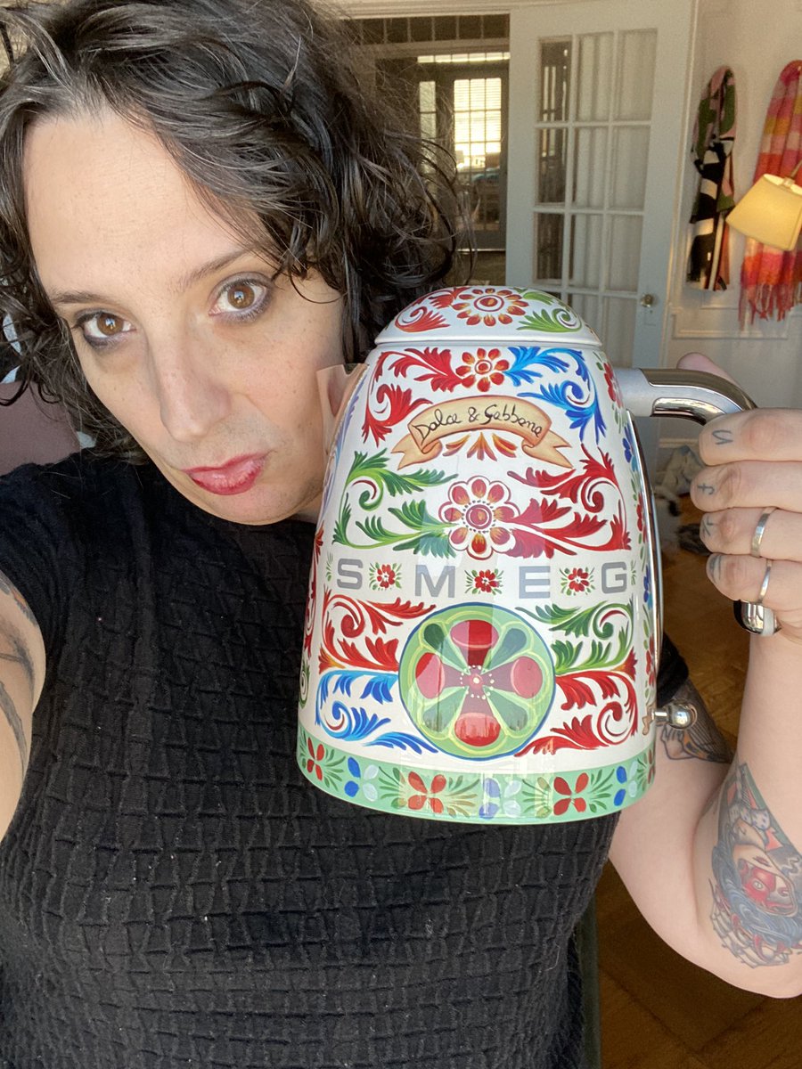 dolce and gabbana teapot