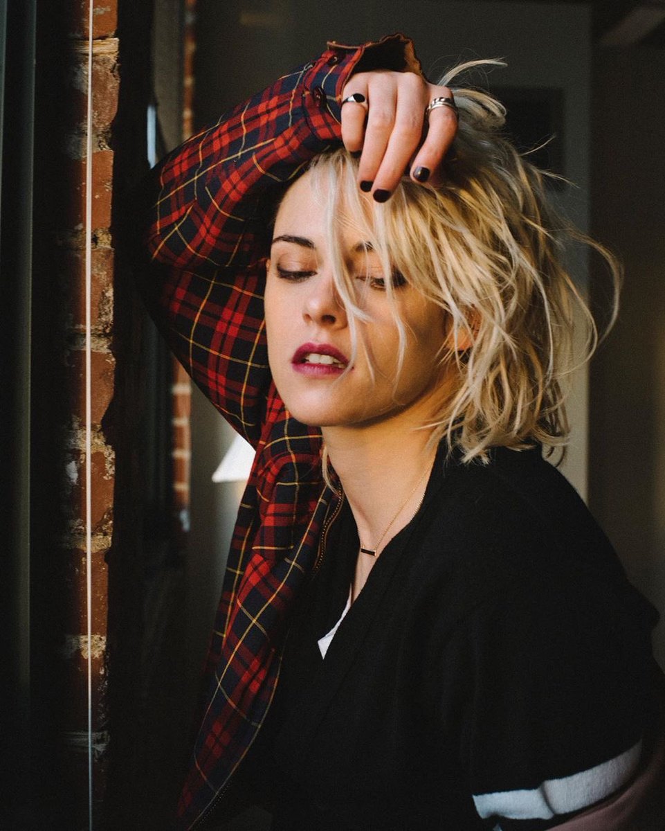📸 New picture of #KristenStewart released on social networks today : https://t.co/G88QPnUwOn https://t.co/4PrAHU2k55
