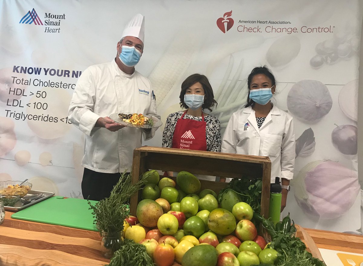 KimNYCDNP's tweet photo. #MSheart celebrates #NationalCholesterol Education month. Free mango salsa recipe below from our live cooking demo and cholesterol education event. #knowyournumbers!
Thanks Jessica Lim-NP, Eli Choi-Nutritionist and Chef Hutchison.@IntrepidRN_NYC @BethOliverVP @AHANewYorkCity https://t.co/SZXqsYgFV3
