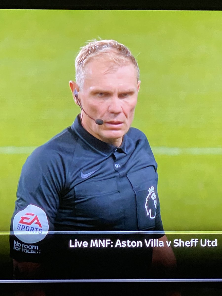 Geebz14's tweet photo. Why is there a Bond villain officiating a premier league match? #ASTSHU https://t.co/qjdziZloha