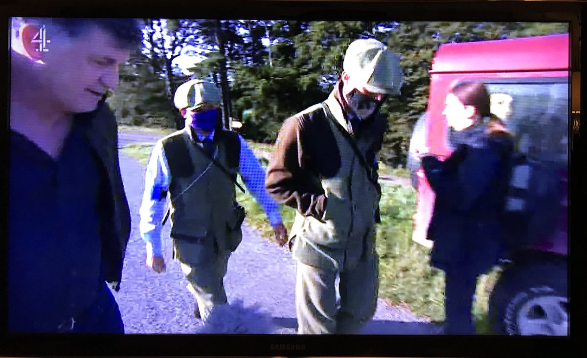 What have these grouse shooters got to hide? Why stay silent when ⁦@alextomo⁩ of ⁦@Channel4News⁩ asks about #raptorpersecution and the illegal killing of a Goshawk? Good to see mainstream news covering this important issue