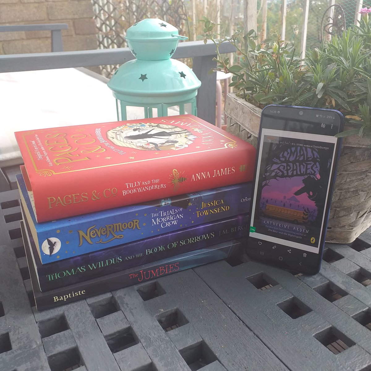 SabrinaAccalai's tweet photo. Middle Grade Marvels Book Club mini reviews

https://t.co/IeuPsBDhyB

#Booktails #MiddleGradeMarvels #TheJumbies #ThomasWildus #SmallSpaces https://t.co/gySsxlBtq7