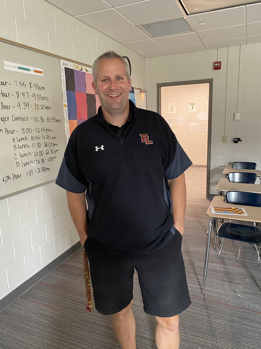 FLGirlsHoops's tweet image. And. It’s. Hennen’s. Birthday!!!! Make sure to wish him a happy birthday!!#almost50 #BestInTheBusiness #FootballIsBack