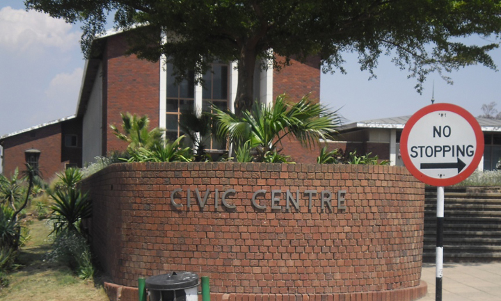 Manicaland Local Authorities Condemned MUTAREโ Two local authorities in the province fingered named among worst public institutions with opaque operations that renege on their duty to provide access information, in a new... https://t.co/HQQ9zP1tUr via @263Chat #Zimbabwe #263Chat https://t.co/VbJXZnq6tl