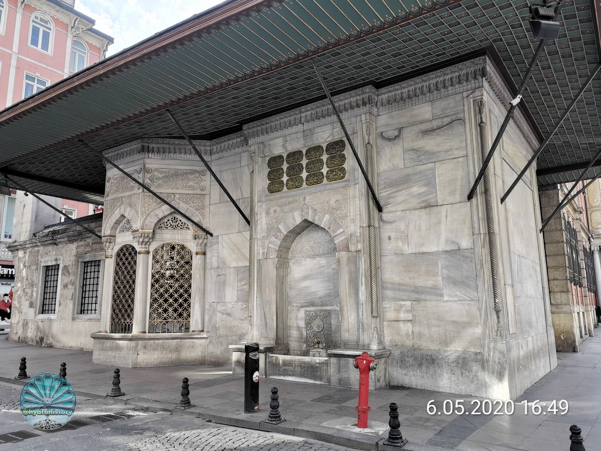 KivancAliAnil's tweet photo. Hatice Turhan Valide Sultan Sebili ve Çeşmesi
Konum :
https://t.co/yxPofrLiu0
#istanbulçeşmeleri #çeşmeler #tarihiçeşme #art #tarihiyerler #tarihieser #architect #architecture #architectural #islamicarchitecture #sacralarchitecture #istanbulsebilleri https://t.co/WJeMV6Gc74