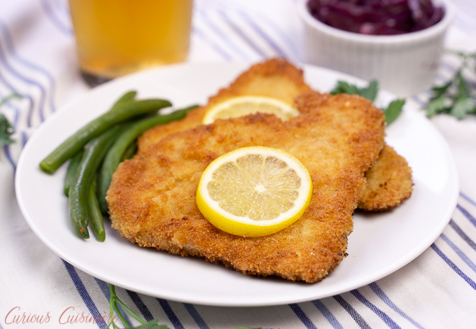 Get ready for Oktoberfest with this Traditional German Pork Schnitzel recipe. Get the recipe: curiouscuisiniere.com/german-schnitz…
#WisconsinPork #USApork #spon