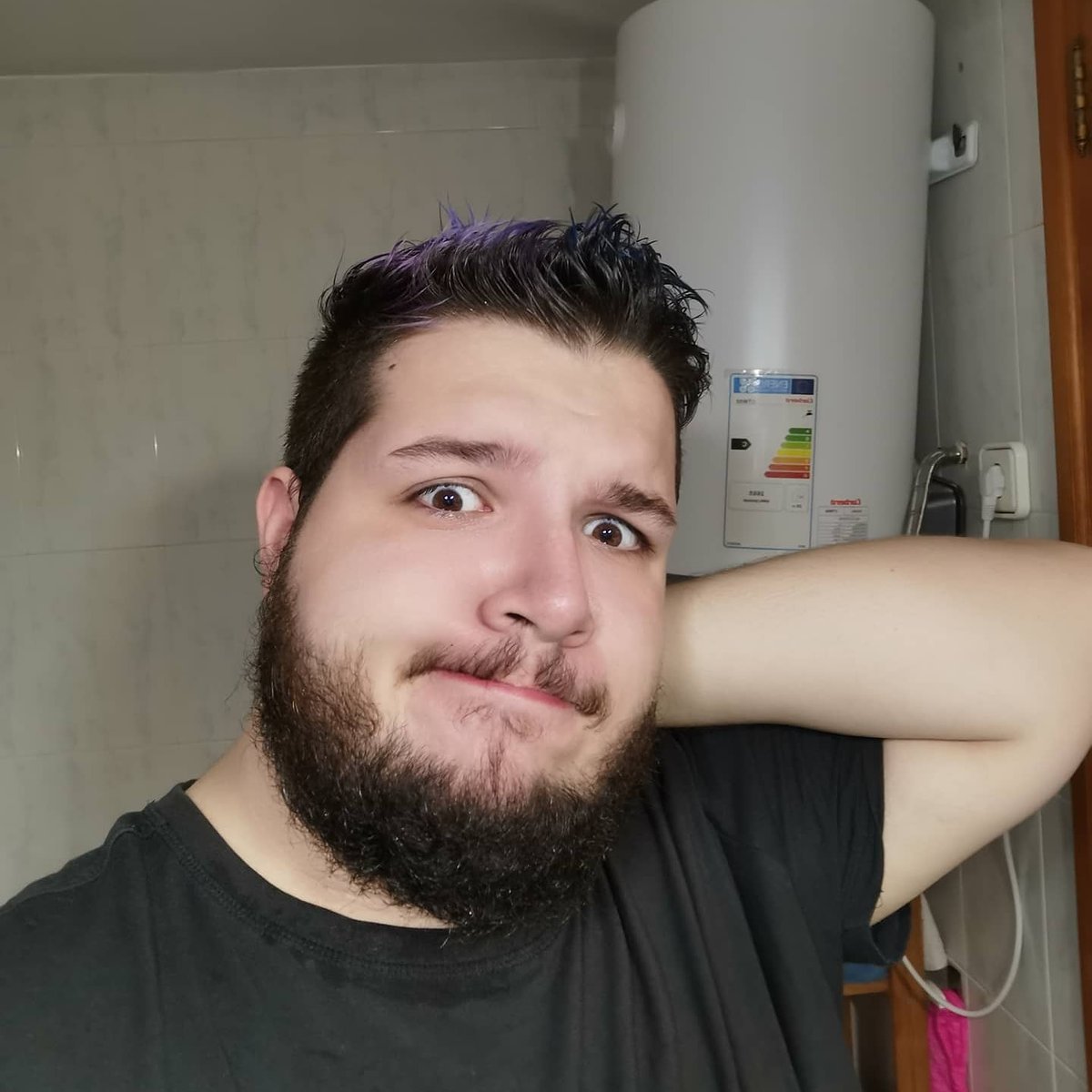 kairos_zip's tweet image. #beardguy #nonbinarysupport #beardedguys #grizzlyswolfsburg #lookalike #lookdujour #gaysnap #beardown #nonbinarytrans #grizzlygrip #tagify_app #beargay #staygrizzly #beardfashion #beardlifestyle #armytroops #alternativeboy #lookatme #grizzlymint #beardiesofinstagram #gaycub