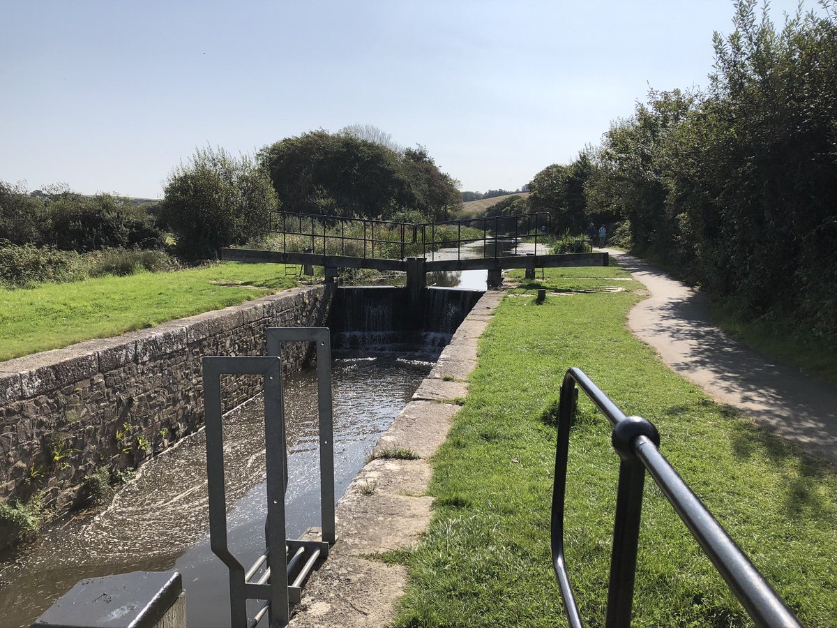 3kev3's tweet photo. We have been to Bude many times for Cricket, today we paid a social visit that involved walking 8.5 miles in total 😫 #Budebeach #budecanel #budeharbour #budeseapool #ansum #properjob https://t.co/WIqeUderpg