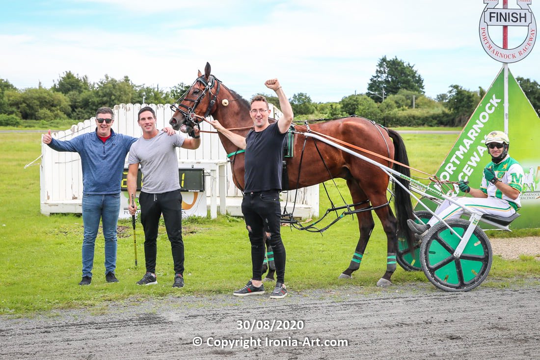IrishTrotting's tweet photo. My Harness Story series is back and what a way to do it then with one of Ireland’s most in form trainers Gavin Murdock! 

If you want to read the whole story follow the link here: https://t.co/VgzQDMwHWY 

#IrishHarness #IrishTrotter #IHRA #LuvHarness #Standarbred #HarnessRacing https://t.co/cMObGBtYPF