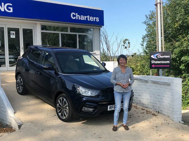 Mrs Fry hadn't heard of SsangYong before visiting us and fell in love with the brand straight away!

Here she is taking delivery of her SsangYong Tivoli Ultimate Auto!

Happy Motoring! 

#ssangyong #tivoli #ilovit #ssurprisiglyssangyong #charters #tivoliultimate #7yearwarranty