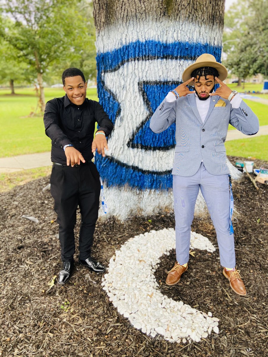 Kxng_502's tweet photo. 6 is a great number 💙🤘🏽
#MABMonday #Sigma #Alcorn #Clu6 https://t.co/vMkwPYFpHa