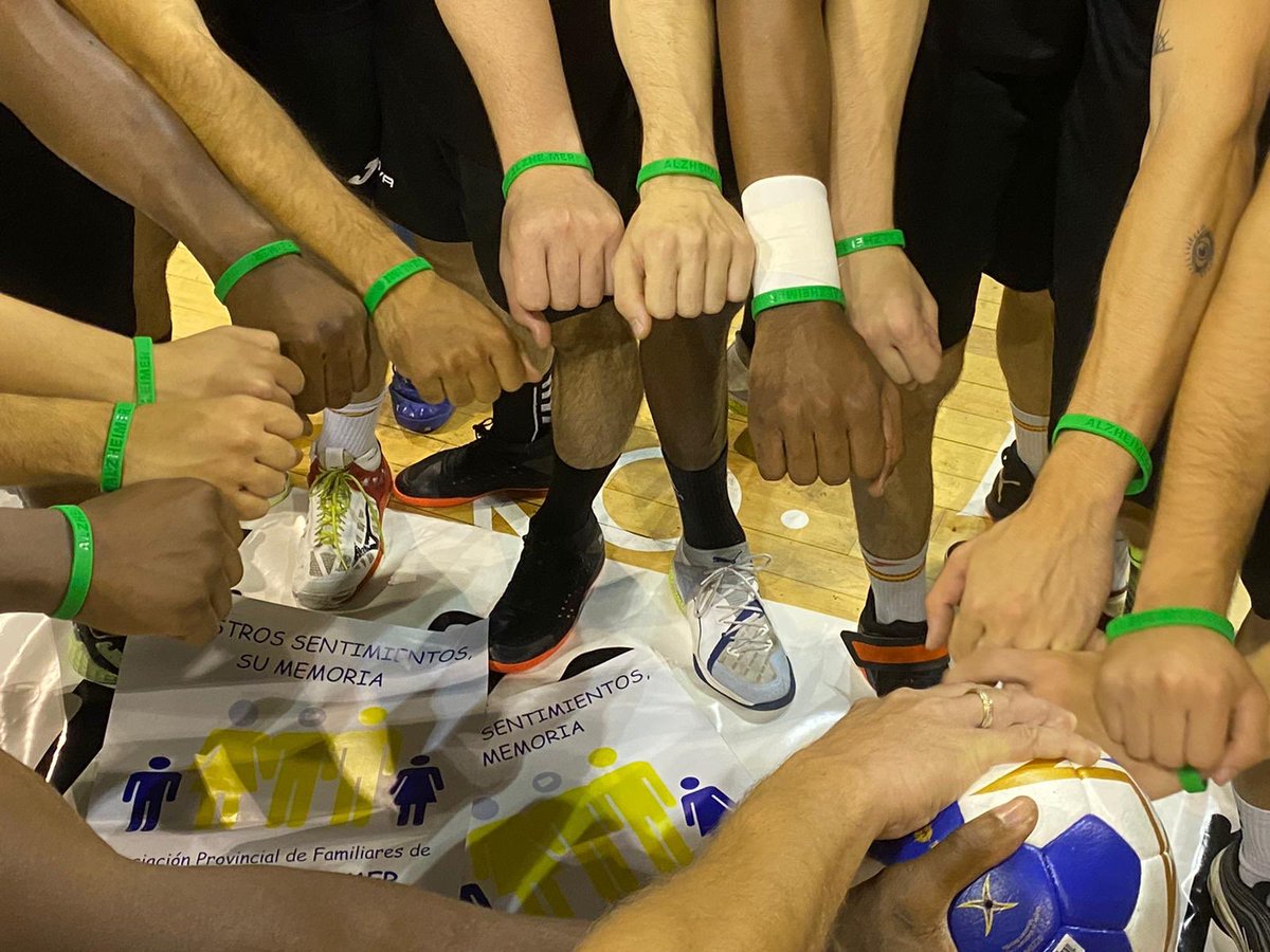 ⚫️⚪️ Dia de solidaridad ❤️❗️

👉 Toda la familia alarquista acompaña y apoya a los familiares la Asociación de Familiares de Enfermos de Alzheimer de Ciudad Real en su día más significativo. El día mundial del Alzheimer.

➕➕➕Juntos sumamos más ✔️
#DiaMundialDelAlzheimer