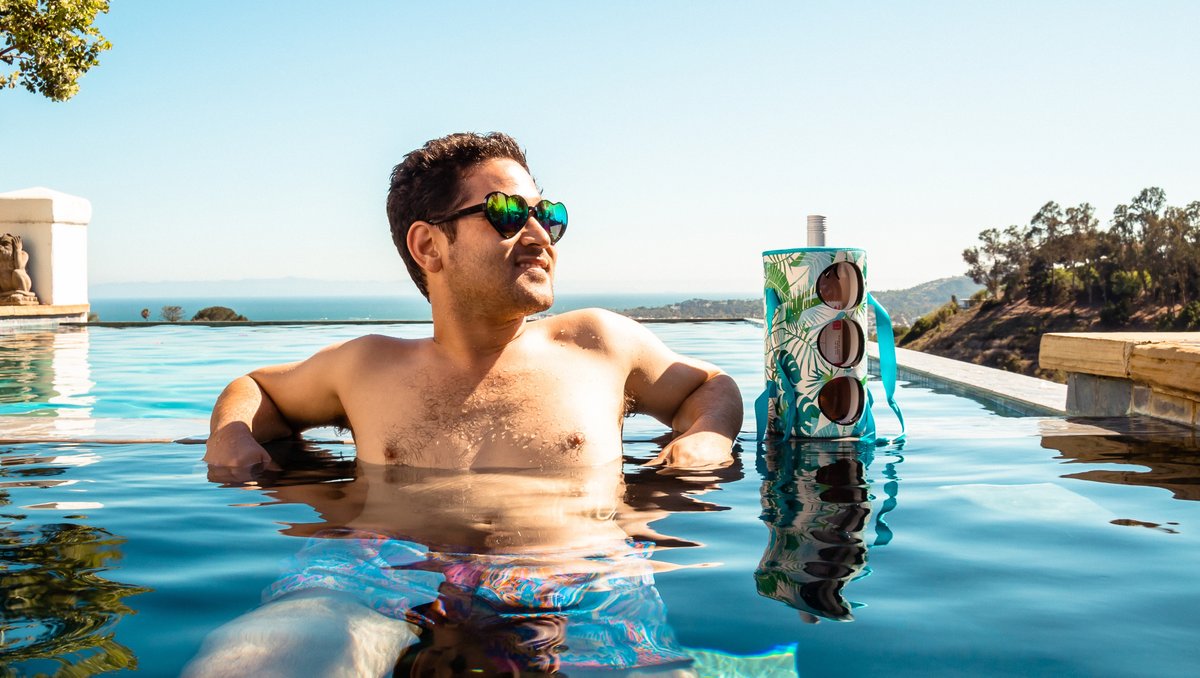 Will be taking all work calls from here today. 😎 #DayDrinking #InifnityPool
chillsystems.com/shop-chillers/