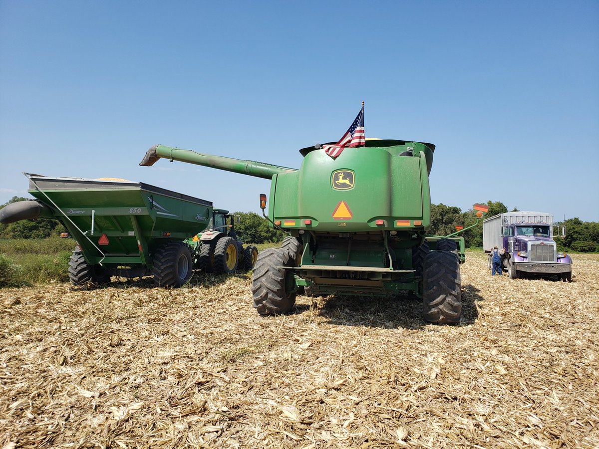 zrendel's tweet photo. Innovation at work today on Rendel Farms! We're harvesting our @Farmer_Trials @pivotbio side by side trials. 
@kheikes @kmorrow63 Data will be flowing your way very soon! https://t.co/ZB2U5vDRE5