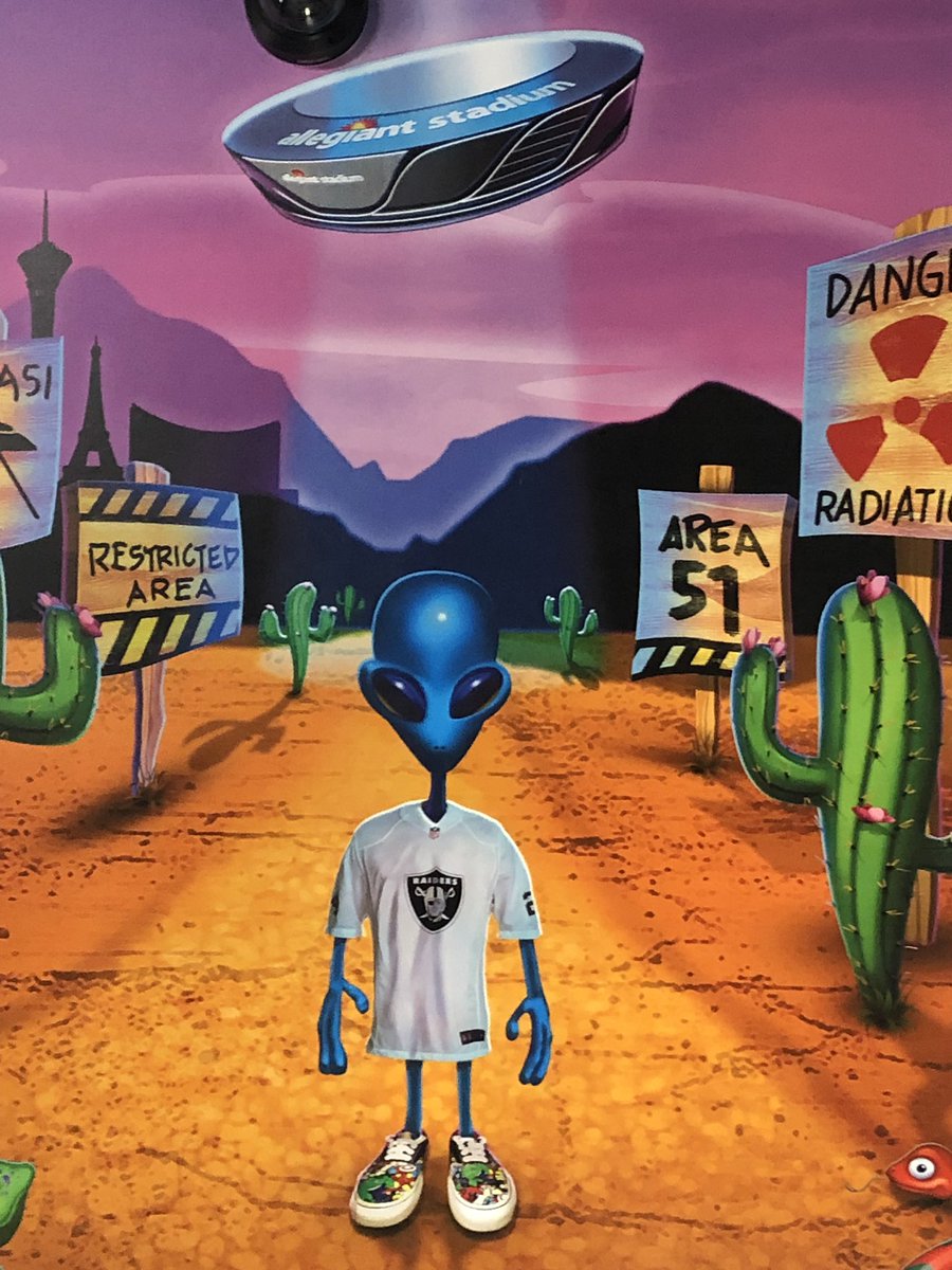 More cool paintings from local Las Vegas artists. 14/16