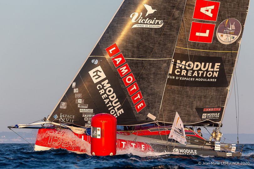 Normandy Channel Race : une belle remontée et une fin de course prématurée... retour à la compétition jeudi avec le Spi Ouest France à la Trinité !  mailchi.mp/6d6f30635154/u…