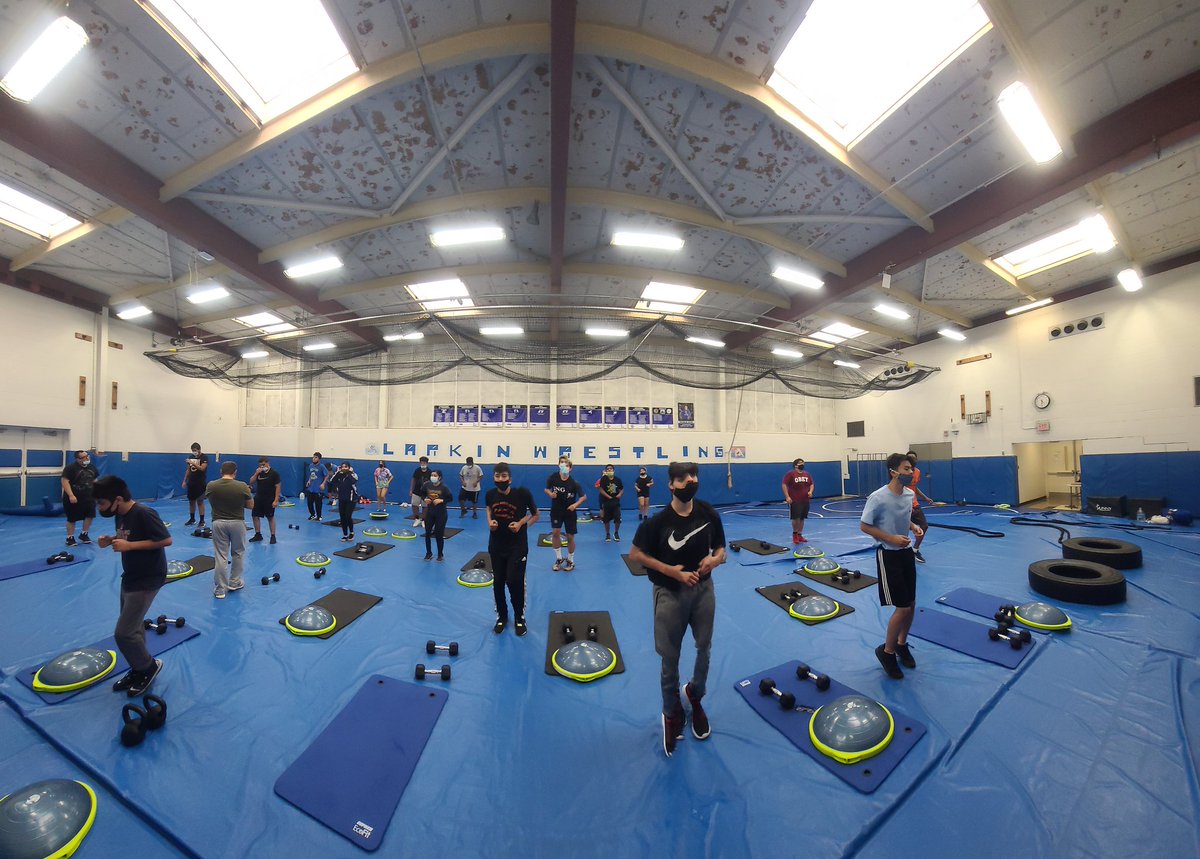 <a href="/LarkinRoyals1/">Larkin Athletics & Activities</a> <a href="/LarkinBoosters/">Larkin Boosters</a>