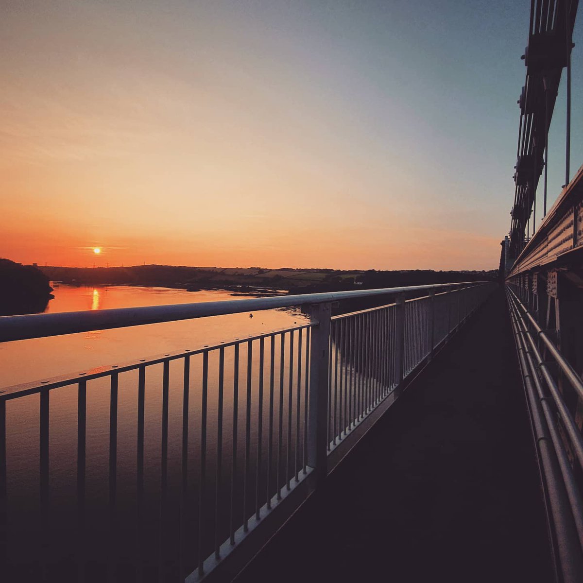 Another beautiful sunset over Anglesey #lovewhereilive <a href="/Ruth_ITV/">Ruth_TV</a> <a href="/BBCEarth/">BBC Earth</a> <a href="/visitwales/">Visit Wales 🏴󠁧󠁢󠁷󠁬󠁳󠁿</a> <a href="/AngleseyScMedia/">Anglesey socialmedia</a> <a href="/AboutAnglesey/">All About Anglesey</a>