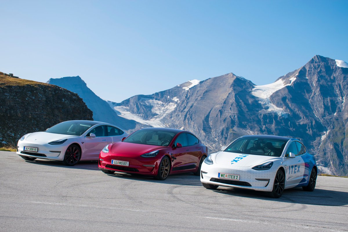 A thread with a lot of pictures from driving with  @Spartacus_5 (red M3P) and  @nopsledge (white M3P) on the Großglockner High Alpine road.The highest point we reached by car was at 2572 m (8438 ft).Dashcam video coming soon.