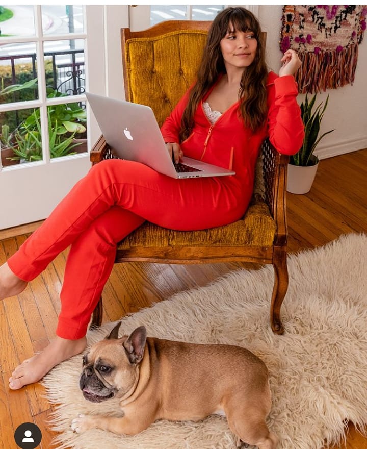 darikooniani's tweet photo. ❗fashion jumpsuits❗ 25% discount at @onepiece 🥳 with my code 👉JUMPUSE👈 at checkout to get 25% off your entire purchase at Onepiece! https://t.co/EitY7ytdq1
Expires 24.09.2020  #Coffee #AutumnTreats #cukur #ONEPIECE #coffeetime #sweet #WearAMask #weareoneEXO #WeAreWhoWeAre https://t.co/wlSleIhlW3