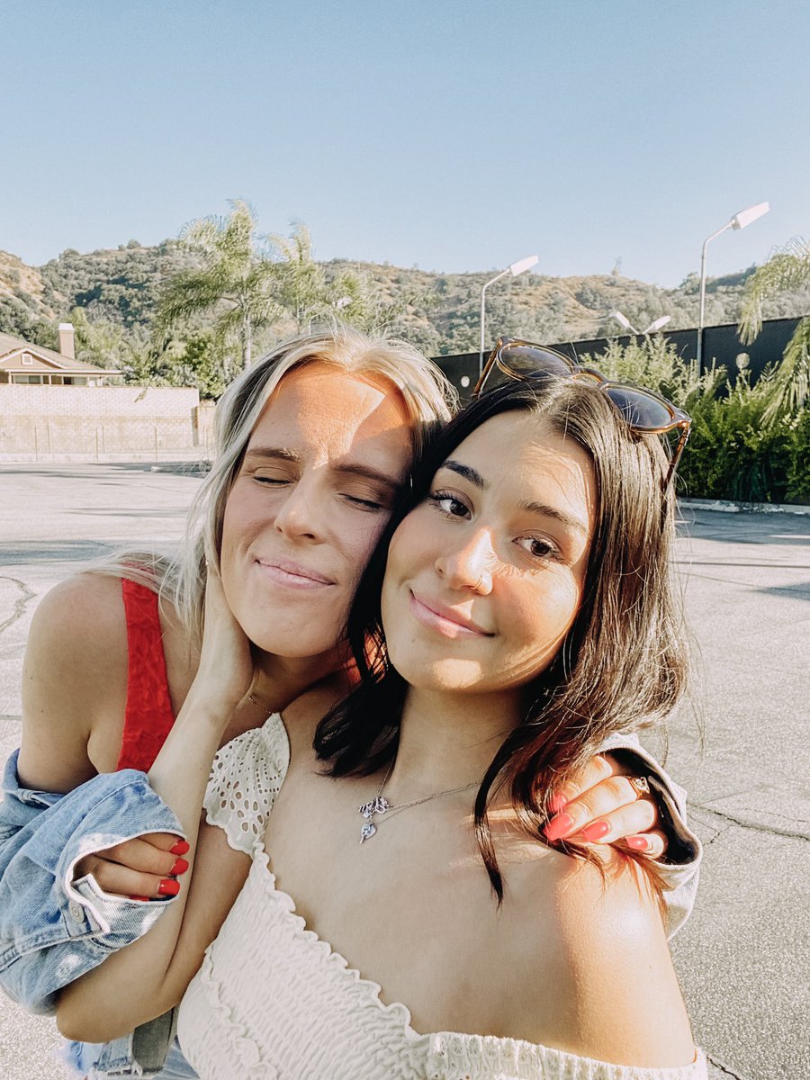 Happy Confidence week, can’t wait to celebrate confident empowered women 🤍✨