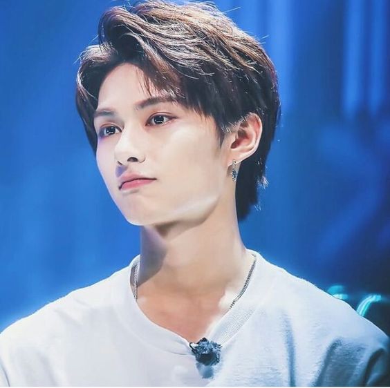 ugh jun deserves more <//3 homeboy is one of the most talented men i've seen. he's more than just a handsome guy. he's a man with a great personality i love him sm uhduhfkdj  #WELOVEYOUJUNHUI #PledisTakeCareOurjunhui #JunDeserveBetter #JUN  #준  @pledis_17
