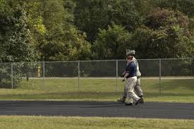 It's hard to keep moving at your desk! Here's a tip to stay #HealthyAtWork: Take a quick walk at lunch: https://t.co/bYO145AaZJ https://t.co/sRh8qitGhR