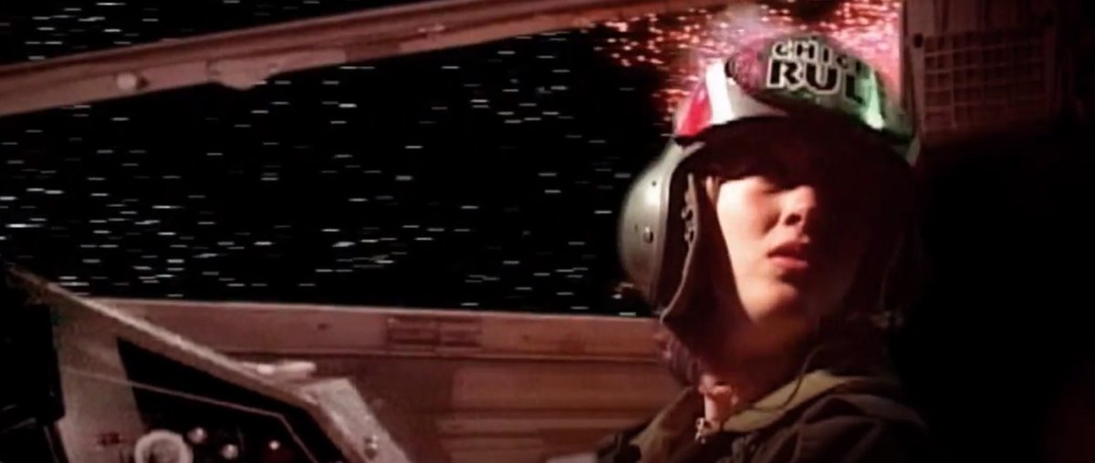 On y suit la jeune Stacey, une pilote de X-Wing ayant la tête dans les étoiles. Stéréotype de la valley girl, Stacey survit miraculeusement à la bataille de Yavin, en prenant le temps de se recoiffer, d’écouter de la musique dans son cockpit, et de crush sur Han Solo !