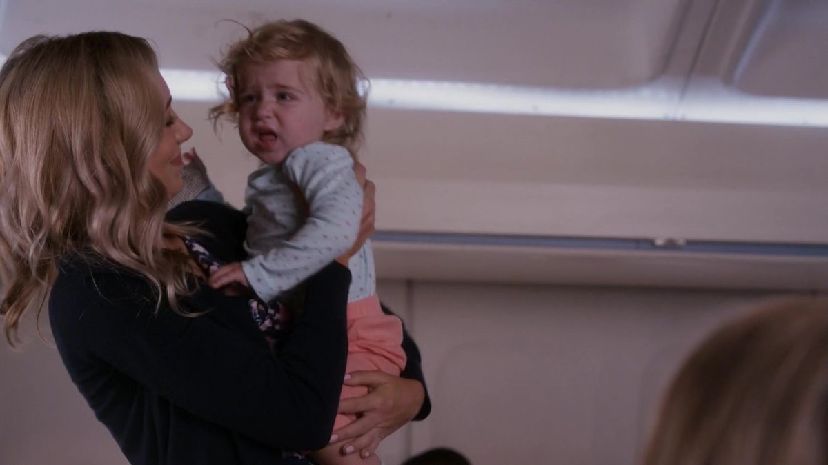 weblittleliars's tweet image. eu tenho certeza que você foi feito de idiota por essa cena.