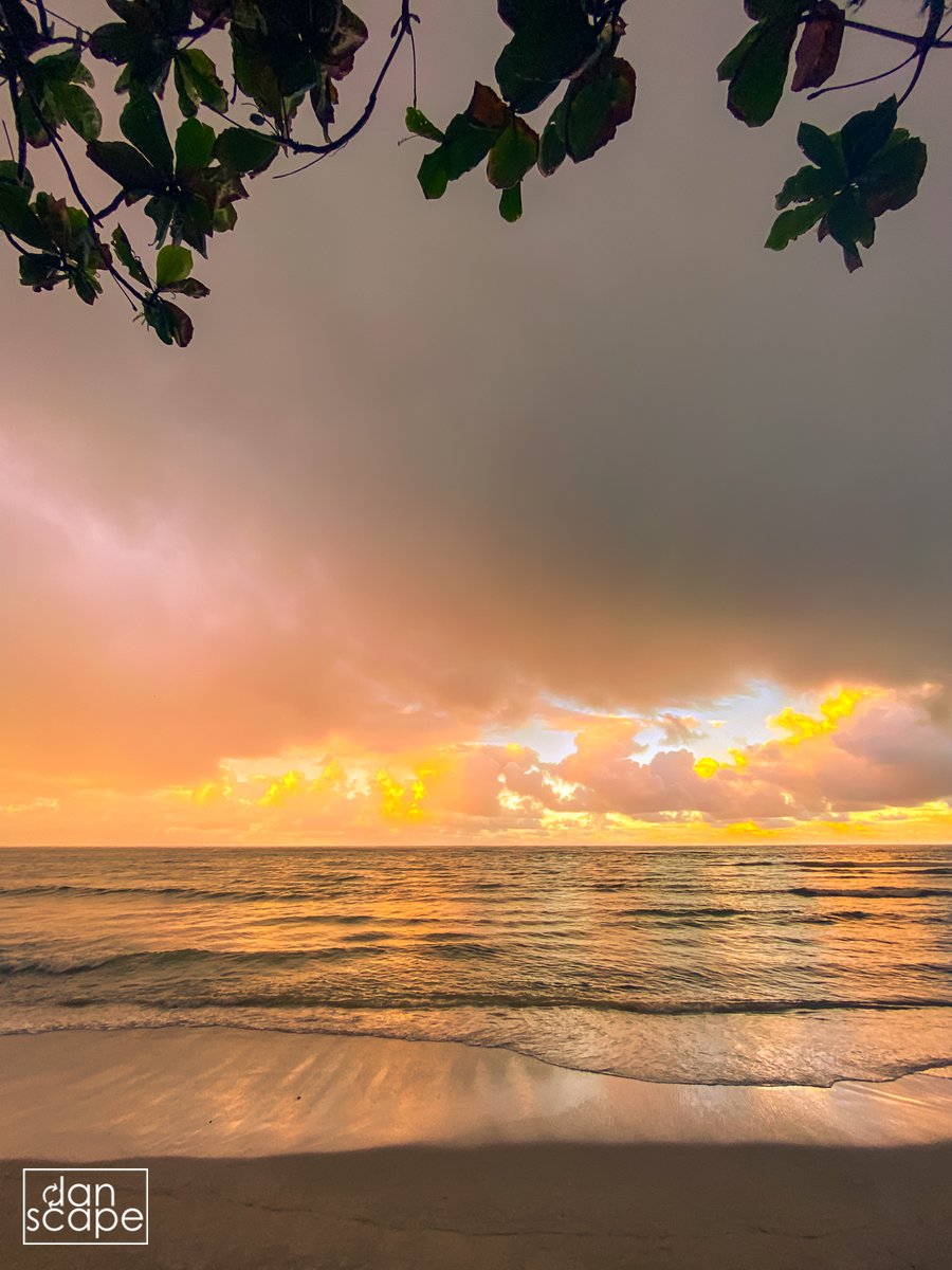 That time of day again.

#Travel #Clouds #Hawaii #hawaiiInstagram #hawaiian #travelphotography #traveltheworld #traveling #nature #naturelover #naturephotography #landscapephotography #landscape #shotoniphone #oahu #kaneohe #adventure #sunset #paradise