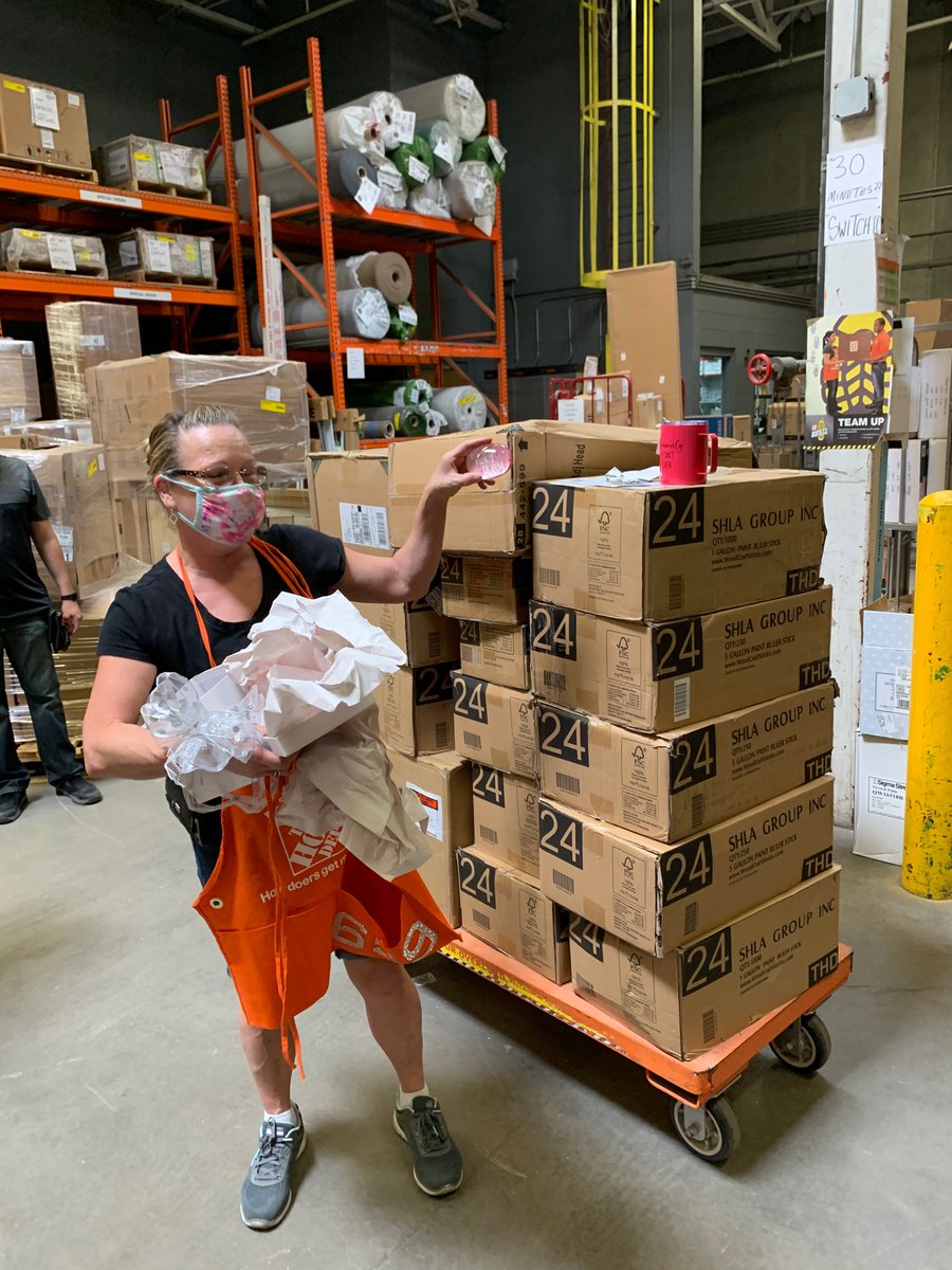 Huge Congratulations to Lemon Grove’s newest  💎DIAMOND💎 Award winner Sharon. She has been setting the bar for over 20 years with this great company with no signs of slowing down anytime soon. Thanks for all you do Sharon <a href="/dustin_woolsey/">Dustin C Woolsey</a> <a href="/LemonGroveHD/">Lemon Grove Home Depot</a> <a href="/lululee27x/">Lulu Lee</a> <a href="/TiaJake777/">Tia Jake</a>