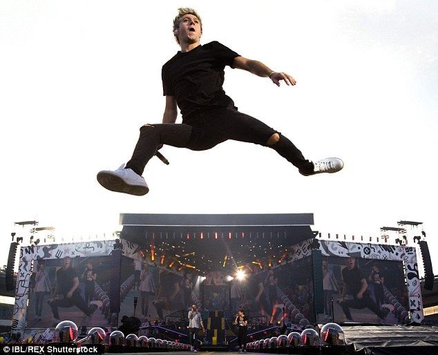 this OTRA tour jump i got terrified of how high he jumped