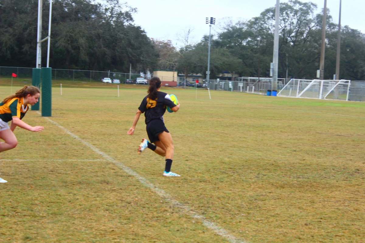 #MeetTheRuggersMonday to start your week off right - we have Ana!
Position: Fullback
Favorite Play: Savannah tourney when Christina made a break &amp; I sprinted all the way from weak side for her offload and scored! 
Favorite Memory: First tourney where I finally belonged to a team!