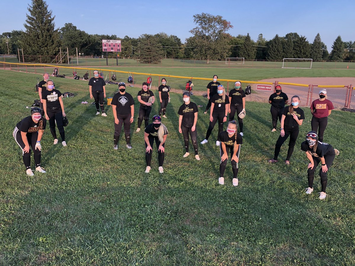 JCJets_Softball's tweet photo. First day of practice! https://t.co/nkEL8BjMXN