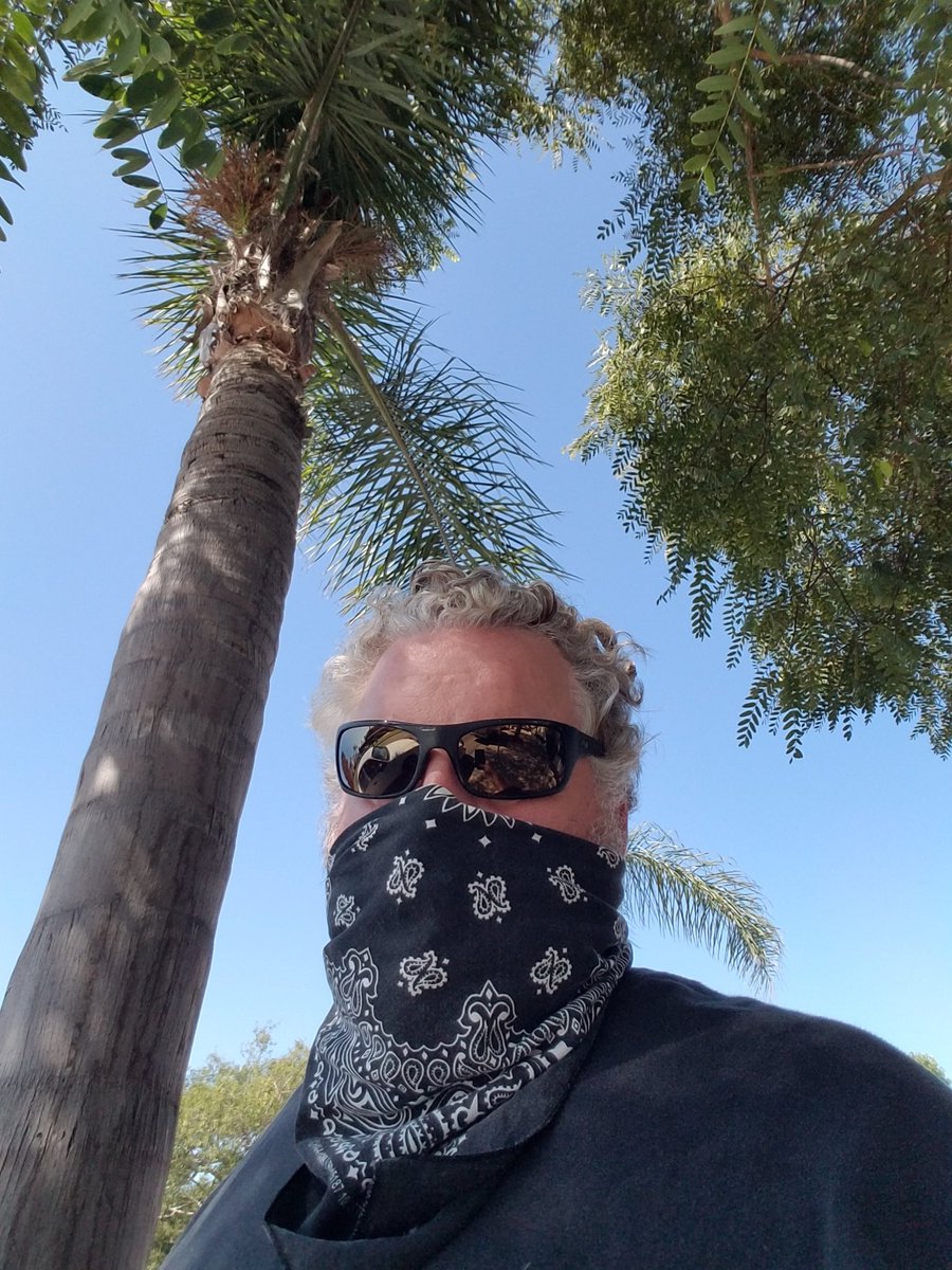 Quarantine in #SanDiego continues. Nice weather is back, air is clear again. Lucky to work from home. Just hit 2 years here; time flies!