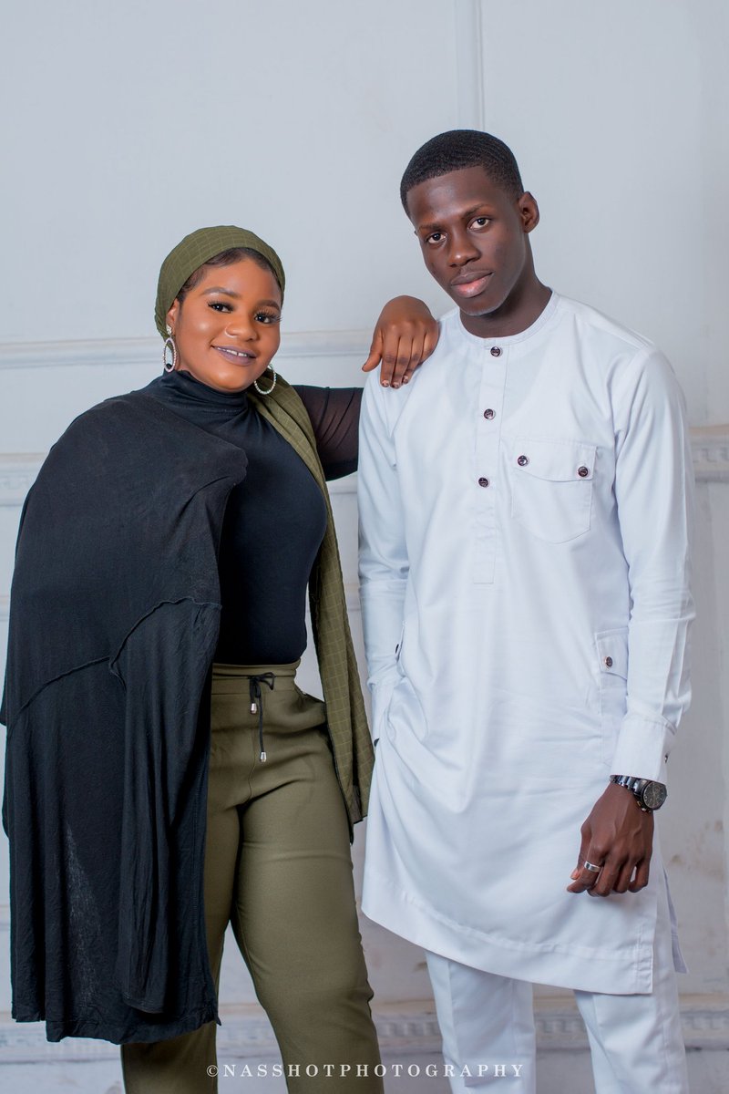 meelahjay7's tweet photo. All we need is your love and prayers. Happy birthday to us!!! https://t.co/OaJU3fT2Jc