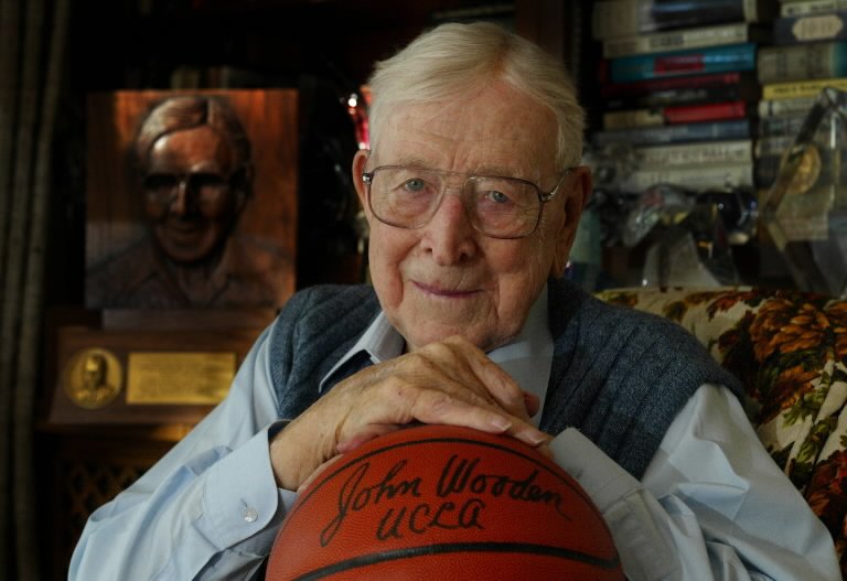 goldmedalmind's tweet photo. "If we magnified blessings as much as we magnify disappointments, we would all be much happier."
―Coach John Wooden #gratitude

🏀 https://t.co/0141engrpT https://t.co/CtnEJsc8xU