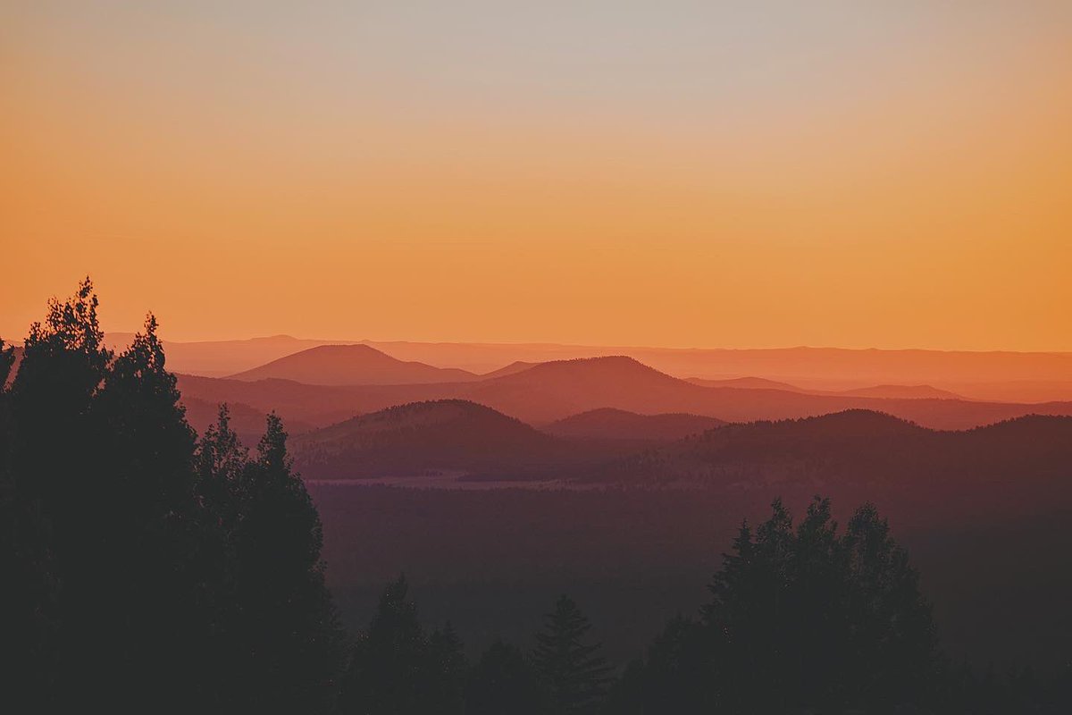 NAU's tweet photo. Here’s to the last sunset of summer in Lumberjack Country ☀️ https://t.co/ekPOcyZXbV