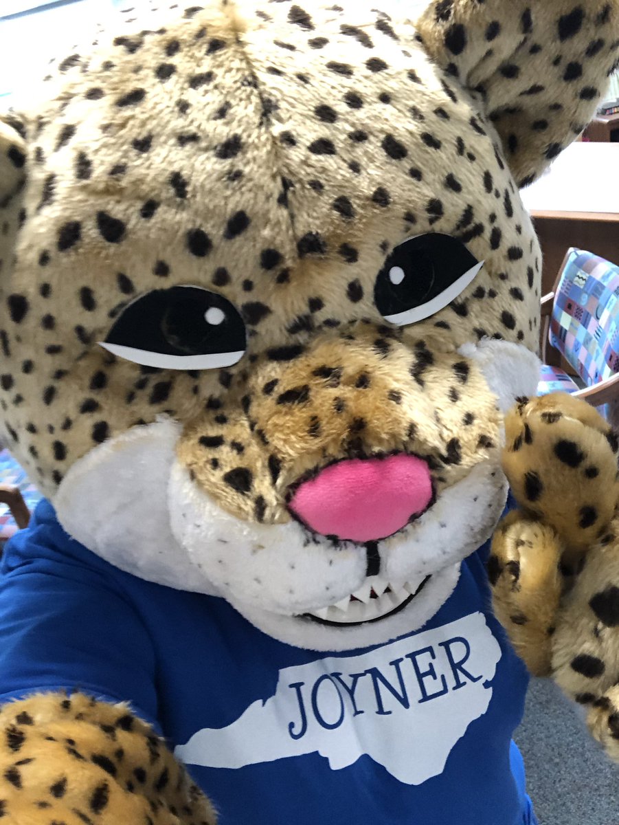 JYJoynerP's tweet photo. Word on the street is the JYJ has a new student that popped into some google meets & dropped by to surprise us! We didn’t catch their name but we surely loved the spirit & fun of celebrating with our family! #JoynerSTRONG #WeAreFamily #ThePeopleMakeThePlace #SeeThingsDifferently https://t.co/2dK14dzQwV