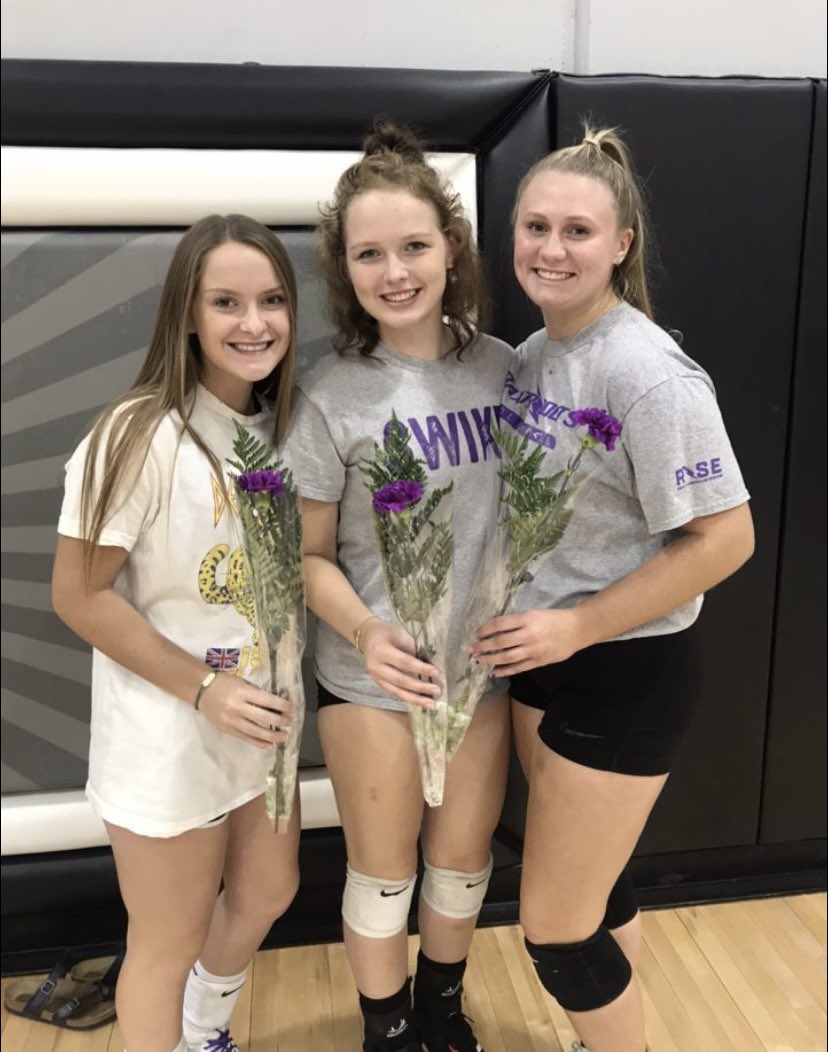 The volleyball team is well represented on the 2020 homecoming court! 

Keep pushing girls and enjoy these moments! 💜⚡️