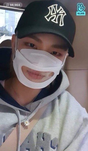 Hyunjin wore a mask to help deaf students