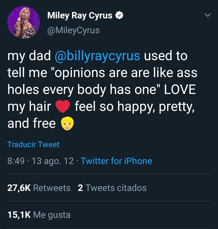 y vamos a agosto de 2012 cuando se cortó el pelo, los medios y el mundo empezó a llamarla de todo, que se volvía loca que le quedaba horrible etc y miley con sus 19 años tuvo que defenderse sola como siempre, no la dejaban ni estar feliz con un corte que ELLA quería y amaba