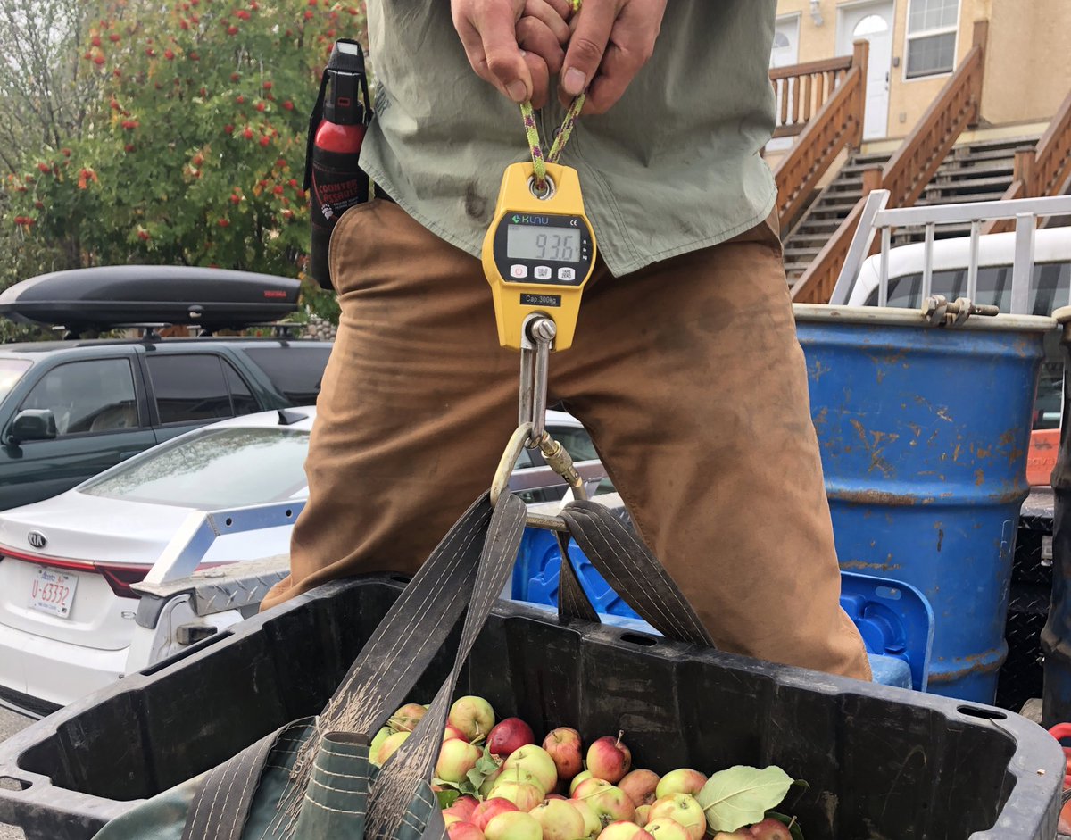 93 lbs Minus the tarp, bucket, and beaner, it is 83 lbs. Or 37.7 Kg.