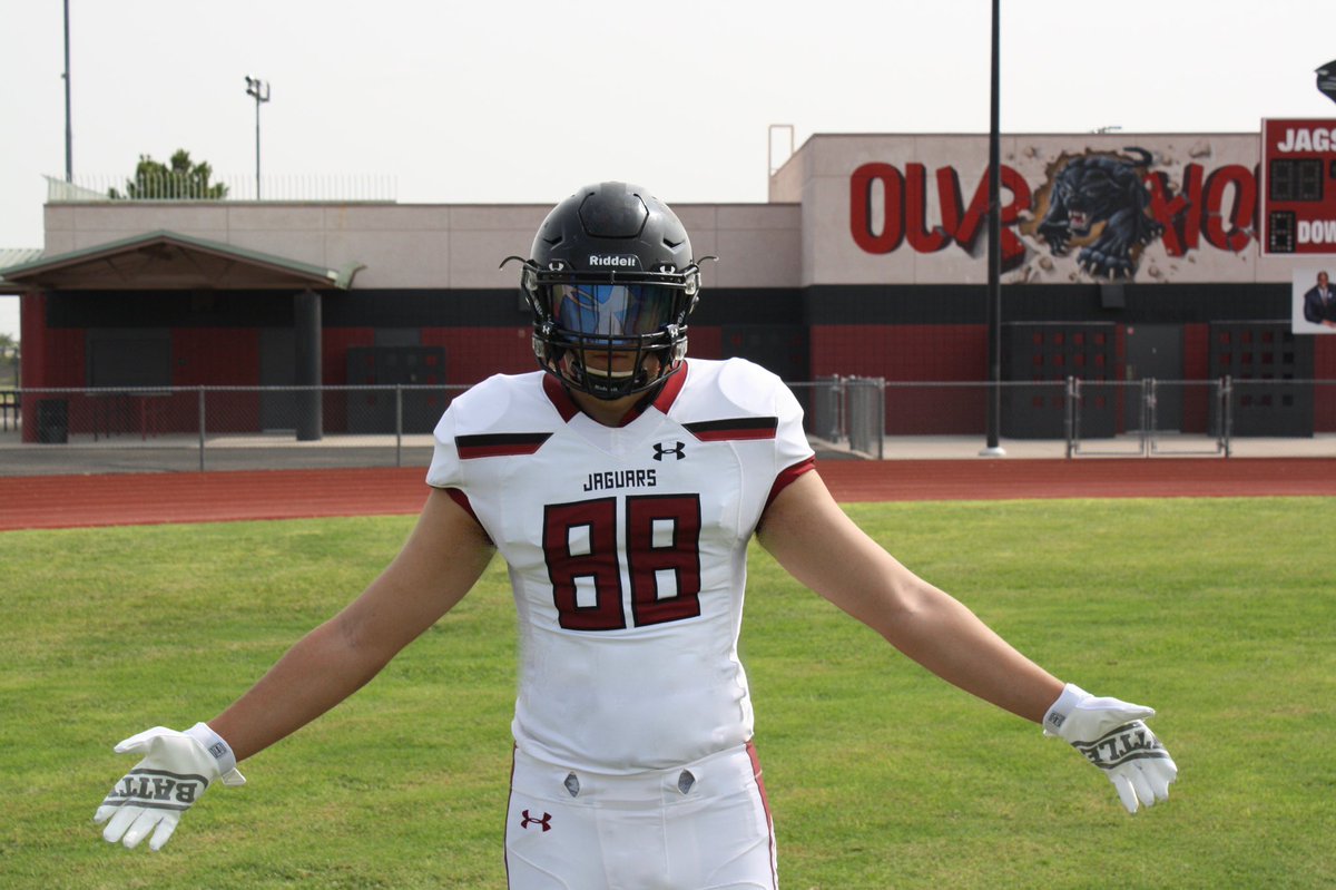 JakeKostoryz's tweet photo. Senior SZN 💯 @CoachPerrone https://t.co/t65RVBaG1T