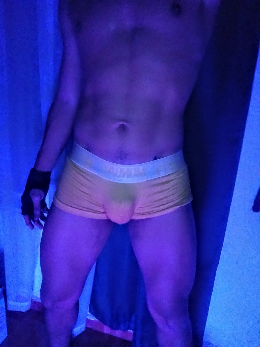 alito_leon's tweet photo. Imagínate los olores después de hacer ejercicio en calzones 🔥 https://t.co/yMpPvpix7g